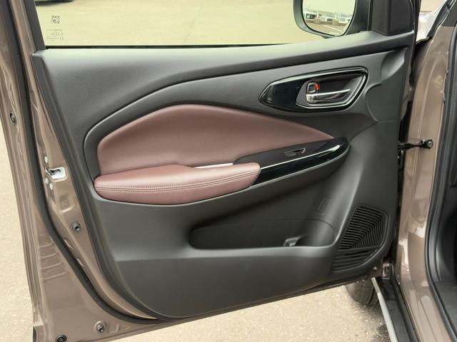 フロンクス ベースグレード メーカー装着9型メモリーナビ ハーフレザーシート スズキセーフティサポート 全方囲モニター BSM オートブレーキホールド HUD ワイヤレス充電器 フルLEDヘッドライト 純正16インチAW(22枚目)