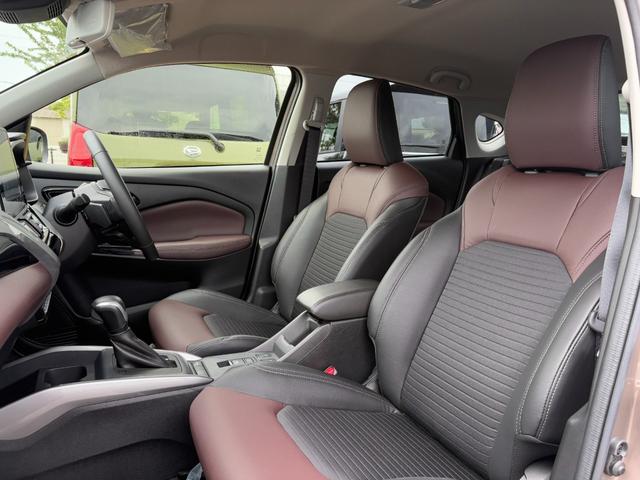 フロンクス ベースグレード メーカー装着9型メモリーナビ ハーフレザーシート スズキセーフティサポート 全方囲モニター BSM オートブレーキホールド HUD ワイヤレス充電器 フルLEDヘッドライト 純正16インチAW(24枚目)