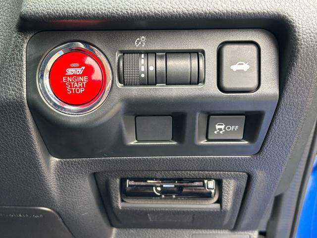 ＷＲＸ ＳＴＩ タイプＲＡ－Ｒ　５００台限定車　１オーナー　純正８型ナビ　フルセグＴＶ　バックモニター　レーダー探知機　ＥＴＣ２．０　純正ＬＥＤヘッドライト　Ｂｒｅｍｂｏディスクブレーキ　ＶＡＲＩＳウィング　ＢＢＳ１８インチＡＷ（20枚目）