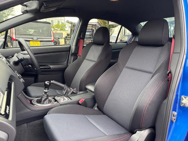 ＷＲＸ ＳＴＩ タイプＲＡ－Ｒ　５００台限定車　１オーナー　純正８型ナビ　フルセグＴＶ　バックモニター　レーダー探知機　ＥＴＣ２．０　純正ＬＥＤヘッドライト　Ｂｒｅｍｂｏディスクブレーキ　ＶＡＲＩＳウィング　ＢＢＳ１８インチＡＷ（27枚目）