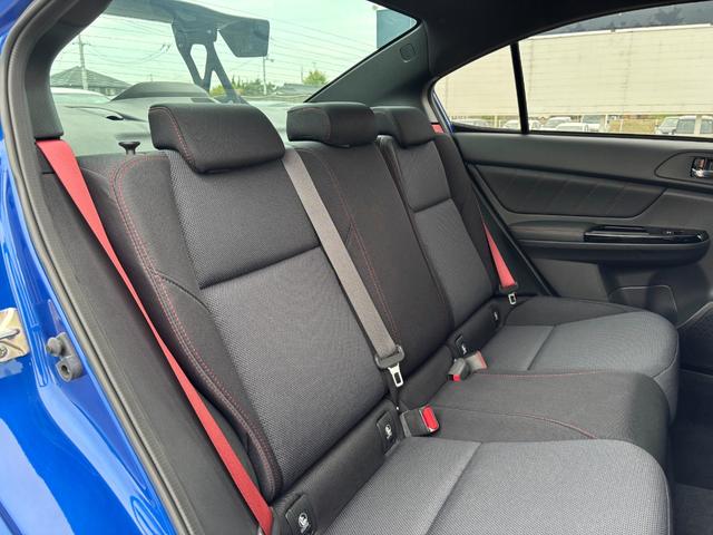 ＷＲＸ ＳＴＩ タイプＲＡ－Ｒ　５００台限定車　１オーナー　純正８型ナビ　フルセグＴＶ　バックモニター　レーダー探知機　ＥＴＣ２．０　純正ＬＥＤヘッドライト　Ｂｒｅｍｂｏディスクブレーキ　ＶＡＲＩＳウィング　ＢＢＳ１８インチＡＷ（31枚目）