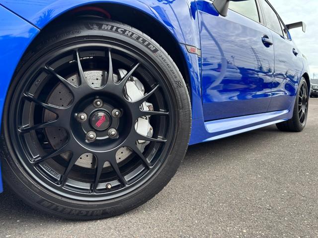 ＷＲＸ ＳＴＩ タイプＲＡ－Ｒ　５００台限定車　１オーナー　純正８型ナビ　フルセグＴＶ　バックモニター　レーダー探知機　ＥＴＣ２．０　純正ＬＥＤヘッドライト　Ｂｒｅｍｂｏディスクブレーキ　ＶＡＲＩＳウィング　ＢＢＳ１８インチＡＷ（58枚目）