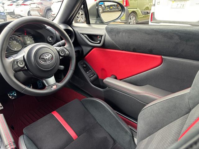 GR86 RZ 1オーナー 純正SDナビ Bモニター コムテック前後ドラレコ クルーズコントロール ハーフレザーシート ステアリング連動ヘッドランプ ETC車載器 純正フルLEDヘッドライトGROW製スポーツサス(3枚目)