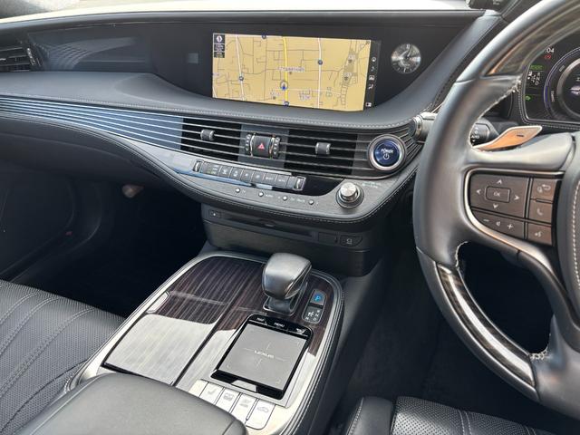 ＬＳ ＬＳ５００ｈ　バージョンＬ　買取直販　メーカー装着１２．３型ナビ　ＥＴＣ２．０　純正ドライブレコーダー　黒本革シート　サンルーフ　パワートランクリッド　三眼フルＬＥＤヘッドライト　モデリスタフロントスポイラー　純正１９インチＡＷ（9枚目）