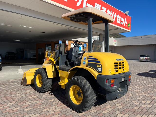 日本 コマツ WA30-6 ホイールローダー アワーメーター1477h(6枚目)