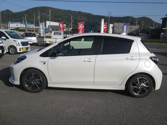 ヴィッツ ハイブリッドGRスポーツ 純正ナビ・地デジ・Bカメラ(9枚目)