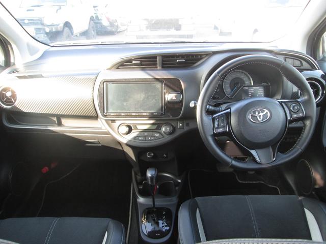 ヴィッツ ハイブリッドGRスポーツ 純正ナビ・地デジ・Bカメラ(13枚目)