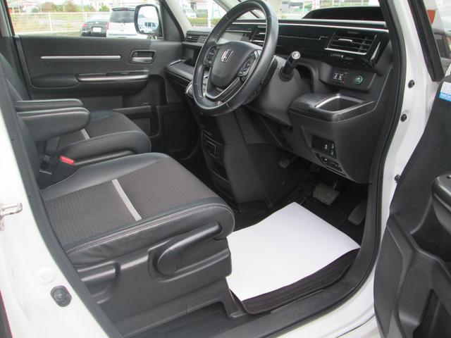 ステップワゴンスパーダ スパーダ・クールスピリット　ホンダセンシング・インターナビ・マルチビューカメラ・リアエンターティメントシステム・両側パワースライドドア・トリプルゾーンフルオートエアコン・コンフォートパッケージ・前席ヒートシーター・クルコン（3枚目）