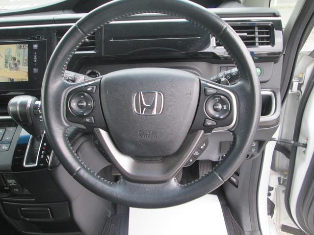 ステップワゴンスパーダ スパーダ・クールスピリット　ホンダセンシング・インターナビ・マルチビューカメラ・リアエンターティメントシステム・両側パワースライドドア・トリプルゾーンフルオートエアコン・コンフォートパッケージ・前席ヒートシーター・クルコン（17枚目）