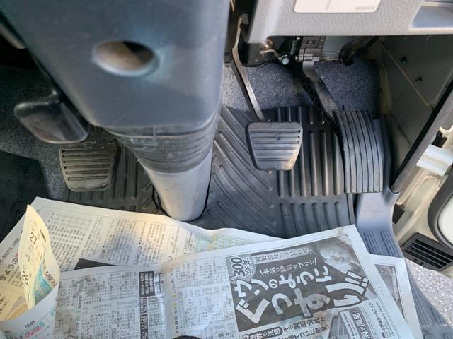 キャンター 全低床　２ｔ　垂直パワーゲート付（16枚目）