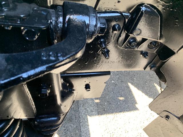 キャンター 全低床　２ｔ　垂直パワーゲート付（28枚目）