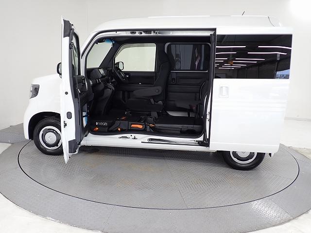 Ｎ－ＶＡＮ＋スタイル ファン・ホンダセンシング　ナビ・フルセグ・バックカメラ・ＥＴＣ・ＬＥＤ・スタッドレスアルミスペア　Ｉ－ＳＴＯＰ　イモビライザー　ＵＳＢポート　後カメラ　横滑り防止　キーフリーシステム　地デジ　フルオートエアコン　スマートキー（9枚目）