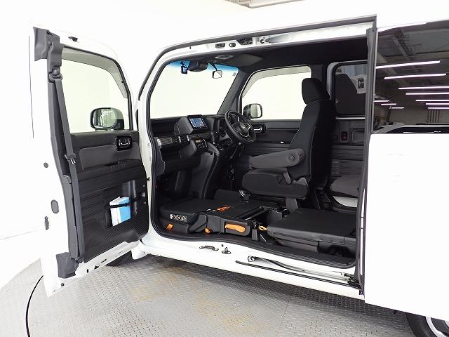 Ｎ－ＶＡＮ＋スタイル ファン・ホンダセンシング　ナビ・フルセグ・バックカメラ・ＥＴＣ・ＬＥＤ・スタッドレスアルミスペア　Ｉ－ＳＴＯＰ　イモビライザー　ＵＳＢポート　後カメラ　横滑り防止　キーフリーシステム　地デジ　フルオートエアコン　スマートキー（10枚目）