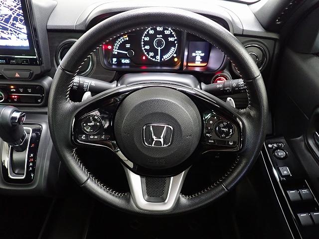 Ｎ－ＯＮＥ プレミアムツアラー　デモカーＵＰ・ターボ車・ホンダセンシング・ナビ・フルセグ・バックカメラ・ＥＴＣ・サイドカーテンエアーバッグ・クルーズＣ・シートヒーター・ＬＥＤ・１５ＡＷ　Ｐセンサー　ターボエンジン　カーテンエアバック（7枚目）