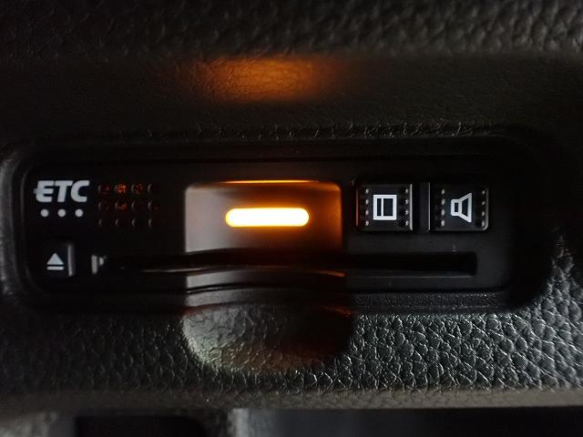 Ｎ－ＢＯＸカスタム Ｇ・Ｌターボホンダセンシング　ディスプレイＯＤ・ドラレコ・バックカメラ・フルセグ・サイドカーテンエアーバッグ・クルーズＣ・両側ＰＳＤ・ＬＥＤ・１５ＡＷ　両側ＰＷスライドドア　Ｂモニタ　Ｉストップ　セキュリティー　キーレスエントリー（6枚目）