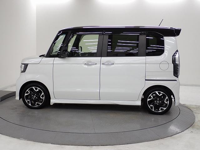 マン・マキシマム／メカ・ミニマム思想。人間のためのスペースは最大に、機械のためのスペースは最小限にして、クルマのスペース効率を高めようとする、Ｈｏｎｄａのクルマづくりの基本的な考え方です！