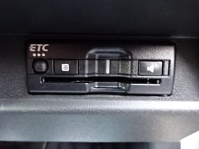ジムニー ＸＣ　安全運転支援システム・ナビ・フルセグ・前後ドラレコ・ＥＴＣ・サイドカーテンエアーバッグ・オートクルーズ・ＬＥＤ・１６ＡＷ　Ｗエアバッグ　ドラレコ付き　地デジフルセグＴＶ　ＡＵＴＯエアコン　ＥＴＣ付（3枚目）