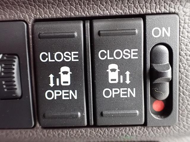 フリード Ｇ　ホンダセンシング・ナビ・フルセグ・バックカメラ・前後ドラレコ・ＥＴＣ・オートクルーズ・両側ＰＳＤ・シートヒーター　パーキングセンサー　Ａクルーズ　３列シート　パワーウインドウ　地デジ　Ｒカメラ　イモビ（10枚目）