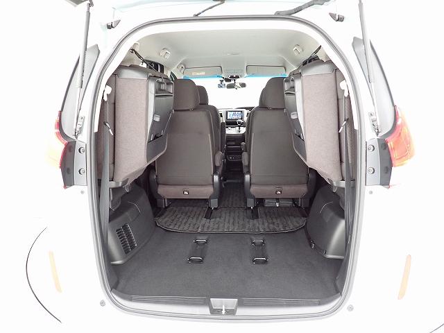 フリード Ｇ　ホンダセンシング・ナビ・フルセグ・バックカメラ・前後ドラレコ・ＥＴＣ・オートクルーズ・両側ＰＳＤ・シートヒーター　パーキングセンサー　Ａクルーズ　３列シート　パワーウインドウ　地デジ　Ｒカメラ　イモビ（18枚目）