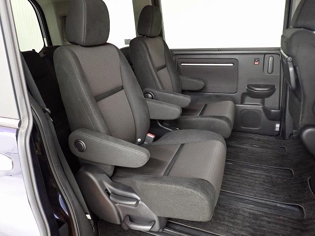 ステップワゴンスパーダ ｅ：ＨＥＶスパーダＧホンダセンシング　ナビ・フルセグ・バックカメラ・前後ドラレコ・ＥＴＣ・オートクルーズ・両側ＰＳＤ・ダブルエアコン・ＬＥＤ・１６ＡＷ　ＬＥＤライト　ドライブレコーダ　セキュリティアラーム　横滑り防止装置　Ｂカメラ　ＡＡＣ（15枚目）