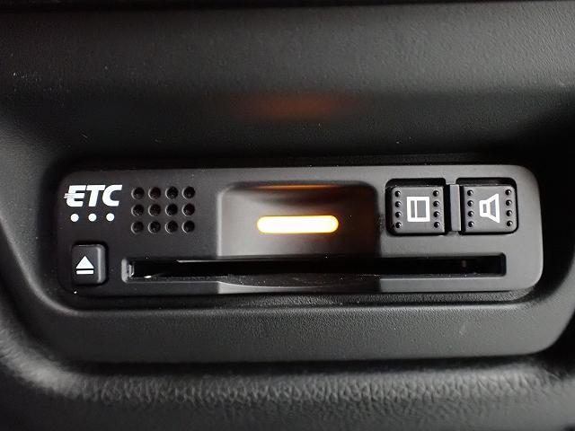 ステップワゴンスパーダ スパーダハイブリッドＧ・ＥＸホンダセンシング　１０インチナビ・フルセグ・全周囲カメラ・リヤ席モニター・前後ドラレコ・ＥＴＣ・サイドカーテンエアーバッグ・オートクルーズ・両側ＰＳＤ・シートヒーター・ＬＥＤ・１６ＡＷ　フルオートエアコン　キーフリー（5枚目）