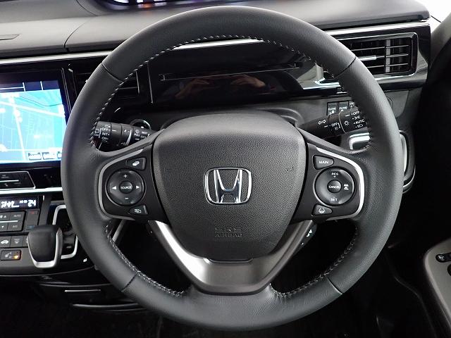 ステップワゴンスパーダ スパーダハイブリッドＧ・ＥＸホンダセンシング　１０インチナビ・フルセグ・全周囲カメラ・リヤ席モニター・前後ドラレコ・ＥＴＣ・サイドカーテンエアーバッグ・オートクルーズ・両側ＰＳＤ・シートヒーター・ＬＥＤ・１６ＡＷ　フルオートエアコン　キーフリー（6枚目）