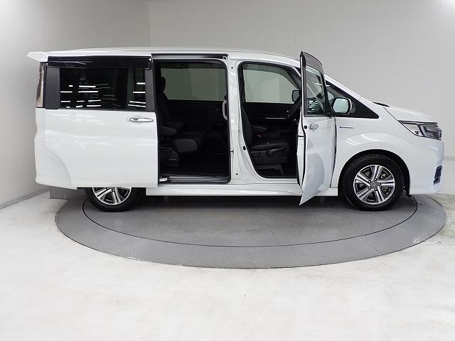 ステップワゴンスパーダ スパーダハイブリッドＧ・ＥＸホンダセンシング　１０インチナビ・フルセグ・全周囲カメラ・リヤ席モニター・前後ドラレコ・ＥＴＣ・サイドカーテンエアーバッグ・オートクルーズ・両側ＰＳＤ・シートヒーター・ＬＥＤ・１６ＡＷ　フルオートエアコン　キーフリー（9枚目）