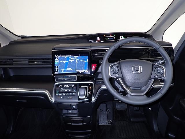 ステップワゴンスパーダ スパーダハイブリッドＧ・ＥＸホンダセンシング　１０インチナビ・フルセグ・全周囲カメラ・リヤ席モニター・前後ドラレコ・ＥＴＣ・サイドカーテンエアーバッグ・オートクルーズ・両側ＰＳＤ・シートヒーター・ＬＥＤ・１６ＡＷ　フルオートエアコン　キーフリー（13枚目）