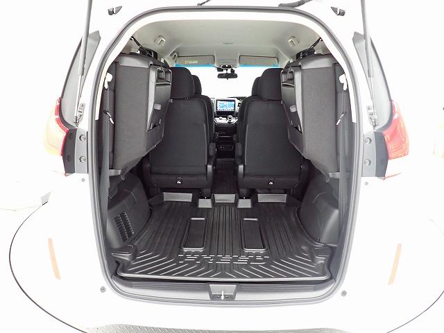 フリードハイブリッド ハイブリッド・Ｇブラックスタイル　ホンダセンシング・９インチナビ・フルセグ・バックカメラ・前後ドラレコ・ＥＴＣ・オートクルーズ・両側ＰＳＤ・シートヒーター・ＬＥＤ・１５ＡＷ　Ｗ電動ドア　オートクルーズコントロール　ドライブレコーダー（18枚目）