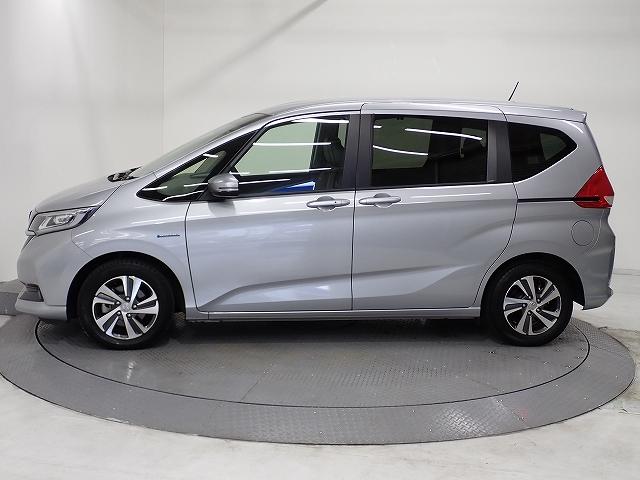 フリードハイブリッド ハイブリッド・Gホンダセンシング ナビ・フルセグ・バックカメラ・ドラレコ・ETC・サイドカーテンエアーバッグ・オートクルーズ・両側PSD・シートヒーター・LED・15AW キーフリーシステム DVD再生可能 サイドカーテンエアバック(8枚目)