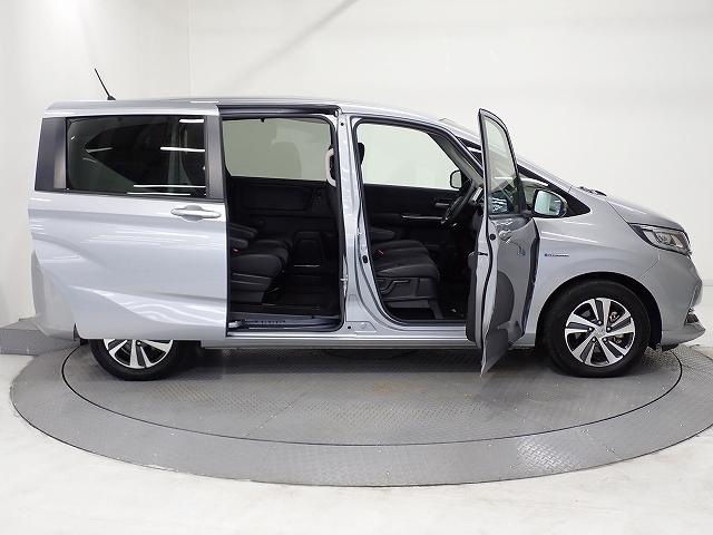 フリードハイブリッド ハイブリッド・Gホンダセンシング ナビ・フルセグ・バックカメラ・ドラレコ・ETC・サイドカーテンエアーバッグ・オートクルーズ・両側PSD・シートヒーター・LED・15AW キーフリーシステム DVD再生可能 サイドカーテンエアバック(9枚目)