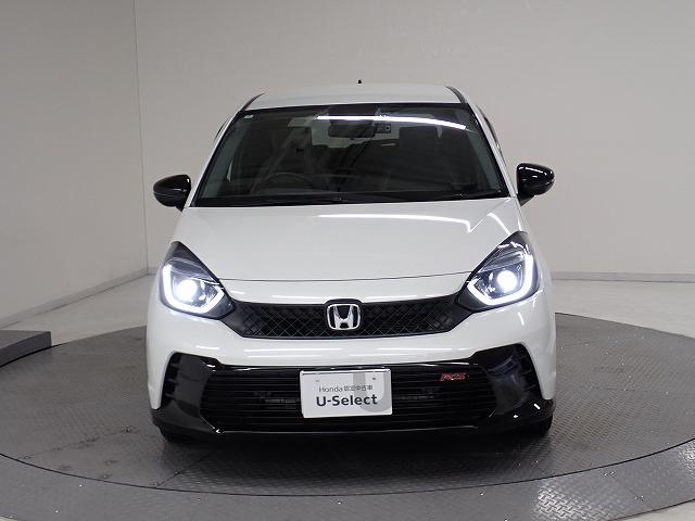 フィット ＲＳ　デモカーＵＰ・ホンダセンシング・ディスプレイＯＤ・バックカメラ・ドラレコ・ＥＴＣ・サイドカーテンエアーバッグ・オートクルーズ・ＬＥＤ・１６ＡＷ　ＵＳＢポート　コーナーセンサー　リアカメラ　エアコン（8枚目）