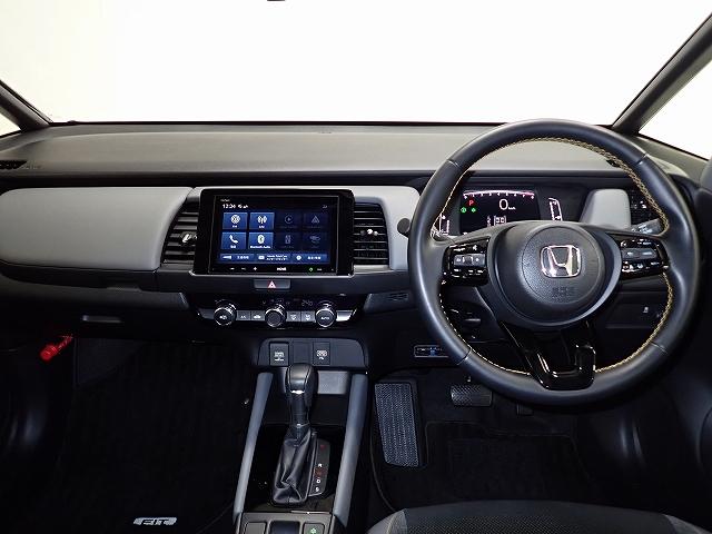 フィット ＲＳ　デモカーＵＰ・ホンダセンシング・ディスプレイＯＤ・バックカメラ・ドラレコ・ＥＴＣ・サイドカーテンエアーバッグ・オートクルーズ・ＬＥＤ・１６ＡＷ　ＵＳＢポート　コーナーセンサー　リアカメラ　エアコン（12枚目）