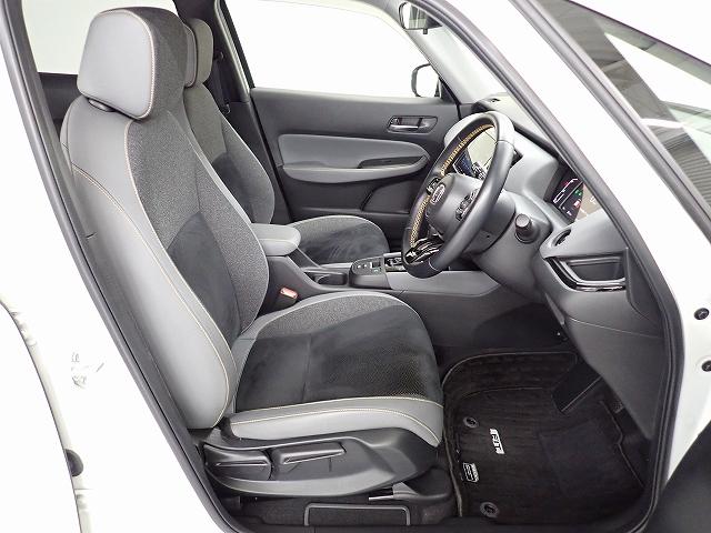 フィット ＲＳ　デモカーＵＰ・ホンダセンシング・ディスプレイＯＤ・バックカメラ・ドラレコ・ＥＴＣ・サイドカーテンエアーバッグ・オートクルーズ・ＬＥＤ・１６ＡＷ　ＵＳＢポート　コーナーセンサー　リアカメラ　エアコン（13枚目）