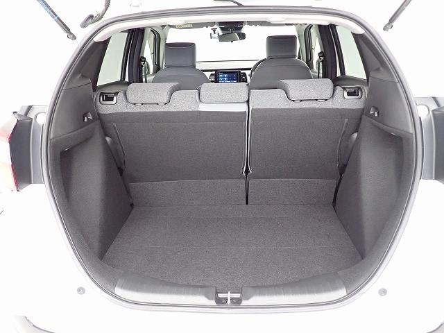 フィット ＲＳ　デモカーＵＰ・ホンダセンシング・ディスプレイＯＤ・バックカメラ・ドラレコ・ＥＴＣ・サイドカーテンエアーバッグ・オートクルーズ・ＬＥＤ・１６ＡＷ　ＵＳＢポート　コーナーセンサー　リアカメラ　エアコン（16枚目）