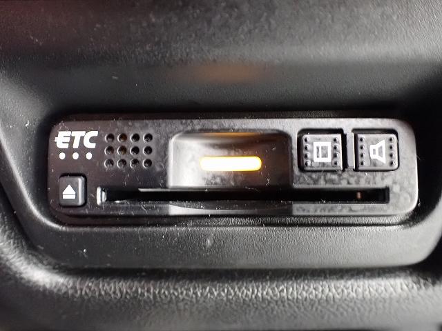 ステップワゴンスパーダ スパーダ・クールスピリットホンダセンシング　１０インチナビ・フルセグ・バックカメラ・前後ドラレコ・ＥＴＣ・サイドカーテンエアーバッグ・オートクルーズ・両側ＰＳＤ・シートヒーター・ＬＥＤ・１７ＡＷ　サイドエアバック　スマートキ　バックモニタ（5枚目）