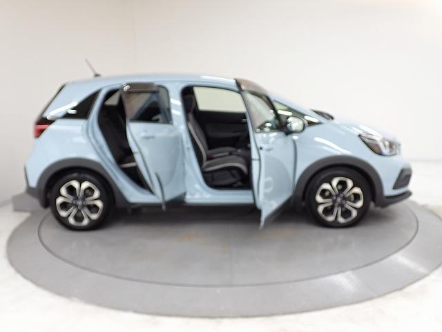 フィット e:HEVクロスター フルオートエアコン 前後センサー LEDランプ エアバッグ サイドエアバック オートクルーズコントロール VSA ETC バックカメラ USB パワステ ABS キーレス Sキー(10枚目)