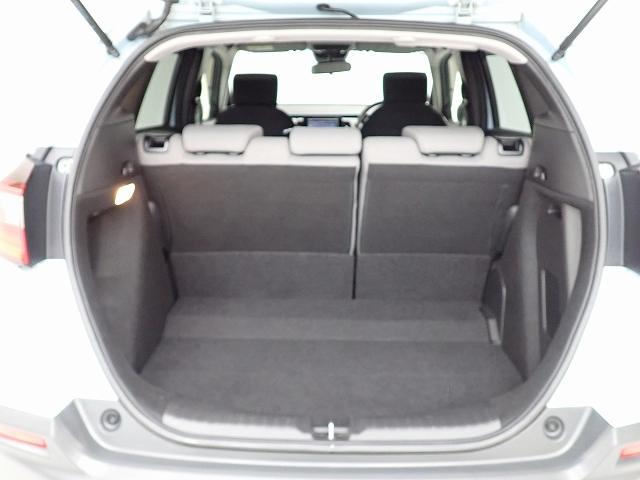 フィット e:HEVクロスター フルオートエアコン 前後センサー LEDランプ エアバッグ サイドエアバック オートクルーズコントロール VSA ETC バックカメラ USB パワステ ABS キーレス Sキー(16枚目)