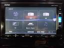 ホンダ純正ナビなのでダッシュボードにスッキリと収まっています。土地勘の無い所でも道に迷わず安心ですね!。AVも色々視聴でるのでドライブも楽しくなりますよ!
