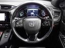 ハンドル左側にはオーディオ操作が出来るオーディオリモートコントロールスイッチ、右側にはHondaSENSINGとオートクルーズコントロールのスイッチを装備!長距離運転や高速道路の運転では大活躍です