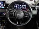 ハンドル左側にはオーディオ操作が出来るオーディオリモートコントロールスイッチ、右側にはHondaSENSINGとオートクルーズコントロールのスイッチを装備!