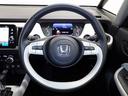 ハンドル左側にはオーディオ操作が出来るオーディオリモートコントロールスイッチ、右側にはHondaSENSINGとオートクルーズコントロールのスイッチを装備!