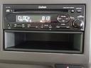 ラジオ/CDプレーヤーを装備。臨場感のあるサウンドが車内に響きます。お好きな音楽でリラックス♪
