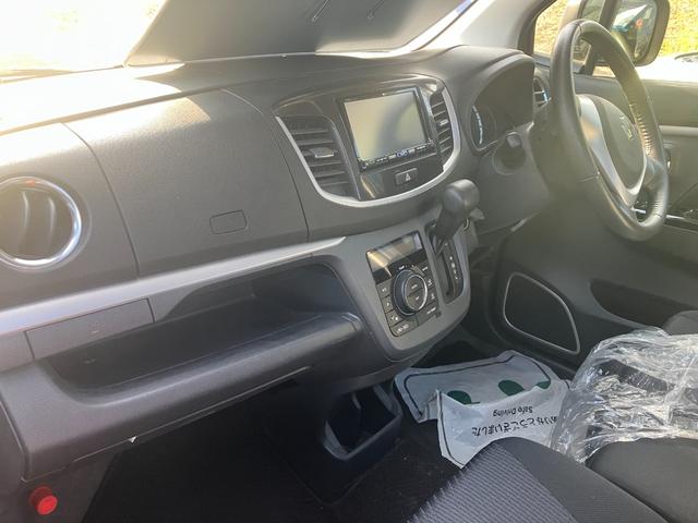 ワゴンＲスティングレー Ｘ　ナビ　フルセグＴＶ　バックモニター　ＣＤ／ＤＶＤ　アイドリングストップ　プッシュスタート　スマートキー　オートエアコン　オートライト　アルミホイール　ベンチシート（17枚目）