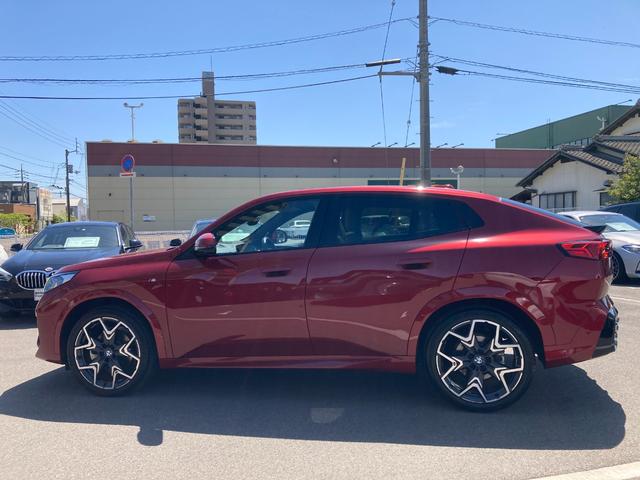 Ｘ２ ｘＤｒｉｖｅ　２０ｉ　Ｍスポーツ　パノラマサンルーフ　Ｍ２０インチアルミホイール　コンビレザーシート　全周囲モニター　純正ナビ　パドルシフト　シートヒーター　パワーシート　コンフォートアクセス　パーキングアシストプラス　ＥＴＣ（14枚目）