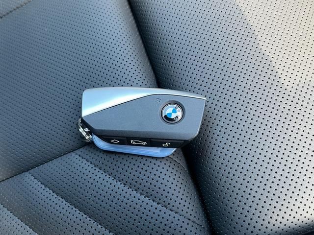 Ｘ３ ２０ｄ　ｘＤｒｉｖｅ　Ｍスポーツ　ヴェガンザブラックレザー　ハーマーンカードンサウンドシステム　ナビ　ＴＶ　アラウンドビューモニター　パドルシフト　２０インチアルミホイール　パワーシート　シートヒーター　コンフォートアクセス　ＥＴＣ（36枚目）