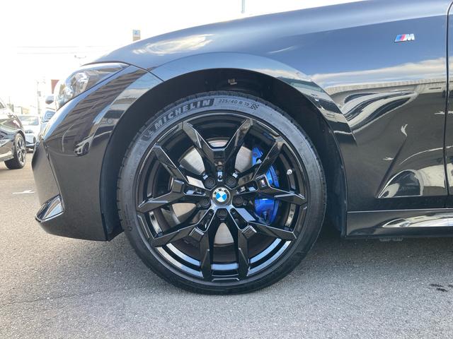 ３シリーズ ３２０ｄ　ｘＤｒｉｖｅツーリング　Ｍスポーツ　ブラックヴァーネスカレザー　純正ナビ　全方位モニター　１９ＡＷ　コンフォートアクセス　メモリー機能付きパワーシート　シートヒーター　パドルシフト　アダプティブクルーズコントロール（12枚目）