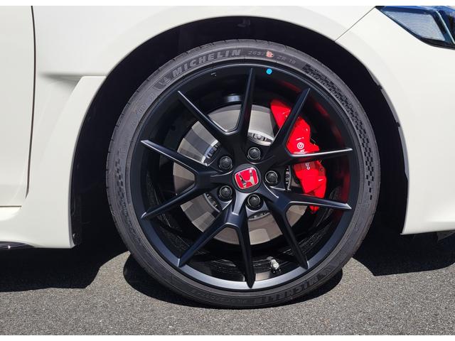シビック タイプR Honda CONNECT9インチワイドディスプレイ ナビ Bluetooth  AppleCarPlay AndroidAuto ETC バックカメラ LEDヘッドライト  19インチアルミホイール(18枚目)