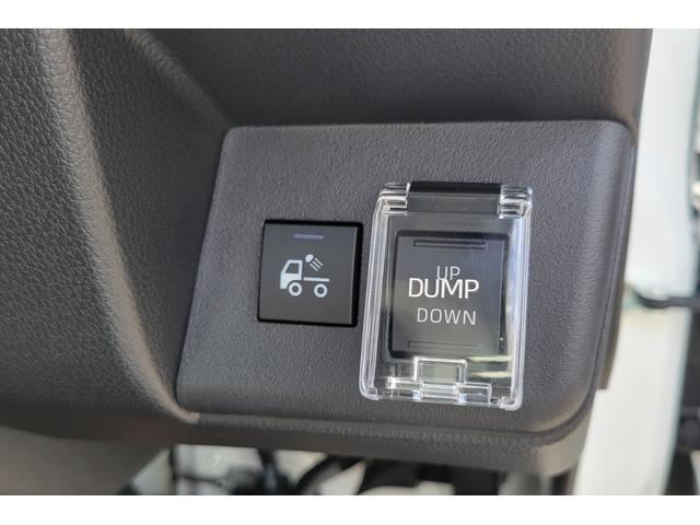 パワーウインドゥも装備！電動格納式ドアミラーになっています！