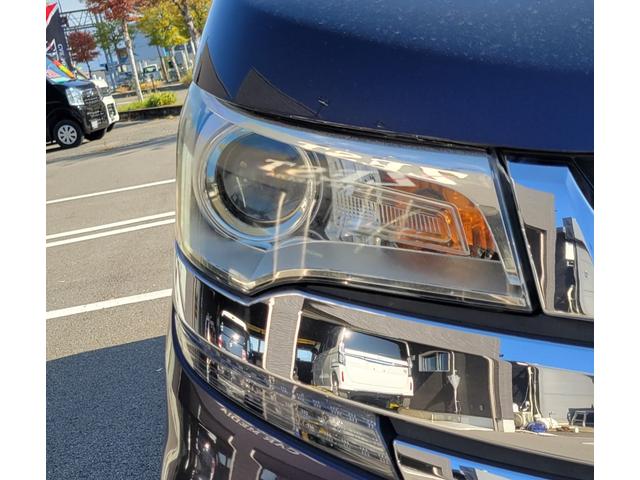 夜道も明るいＨＩＤヘッドライトも装備！